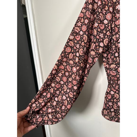 Abercrombie & Fitch Womens Blouse Shirt Size M Floral Ruffle V Neck - Picture 4 of 8